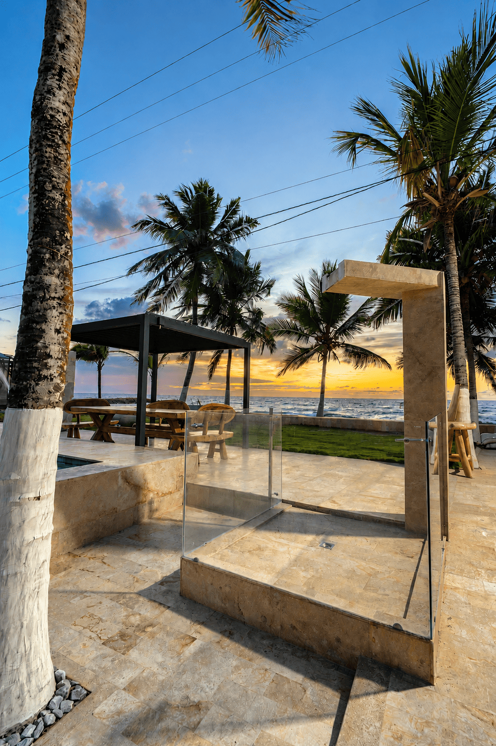 Ducha exterior con vista al mar